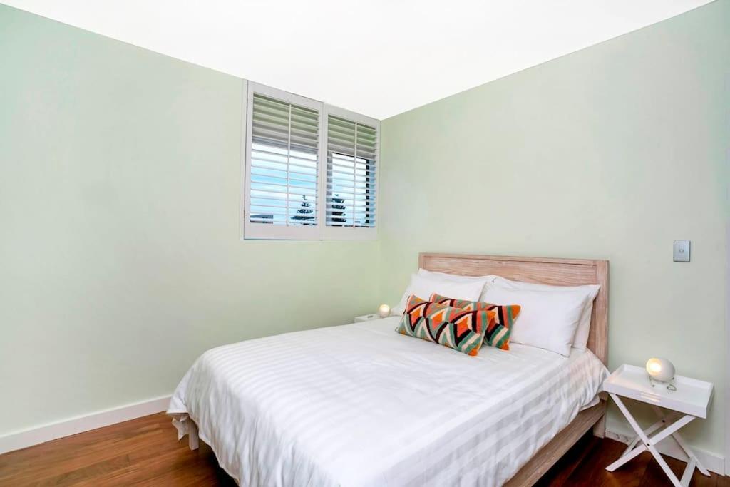 Apartment Man29 - Beautiful 2 Bedroom Manly Wharf Views *